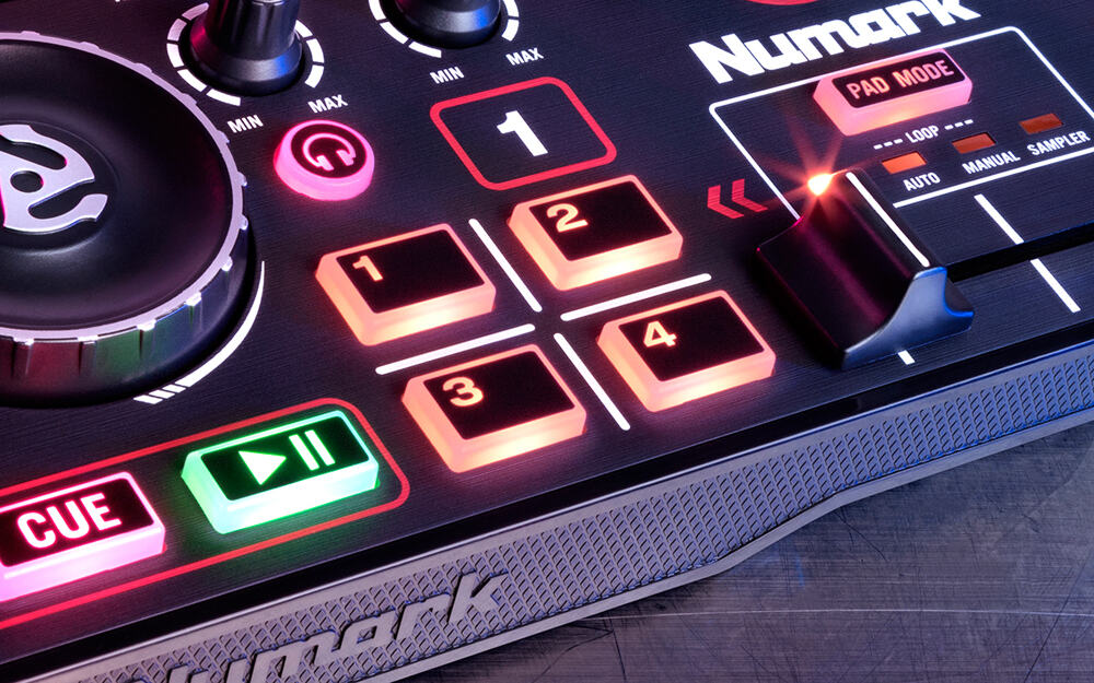 Numark Serato DJ Pro付き DJターンテーブルV7 (1) 買いファッション